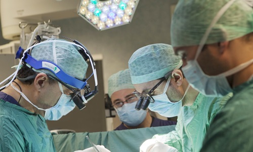 Paziente romana operata ad Anthea Hospital con la tecnica mininvasiva Jena Valve mai usata nel Centrosud